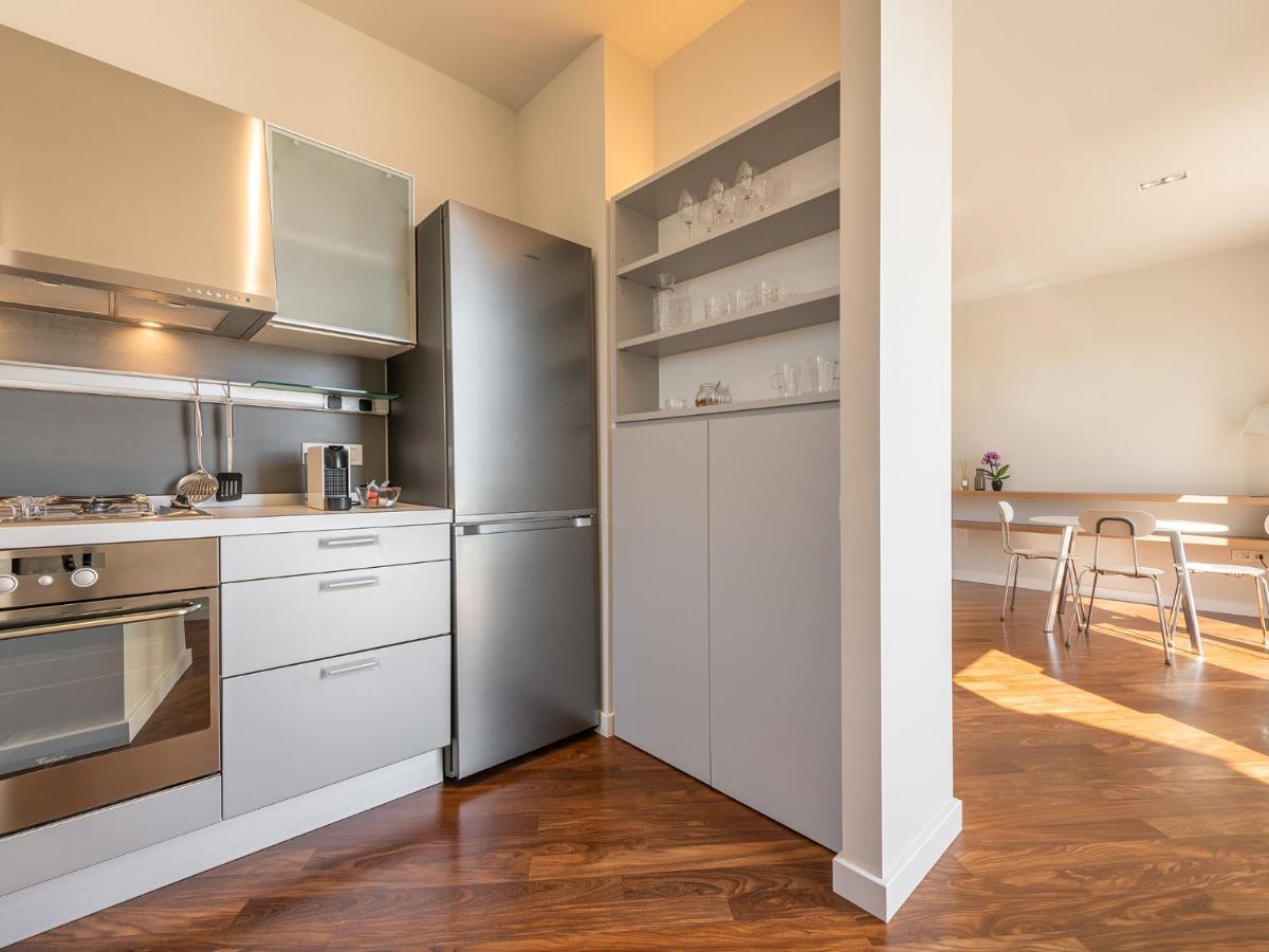 Penthouse Center Apartment Каляри Екстериор снимка