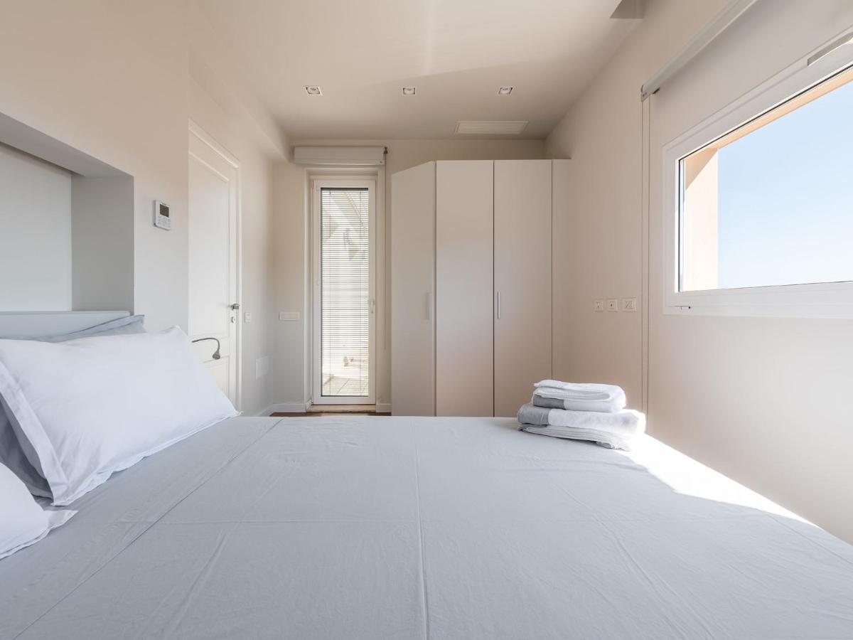 Penthouse Center Apartment Каляри Екстериор снимка
